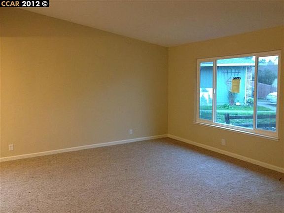 4th image of 116 Erica Ct
