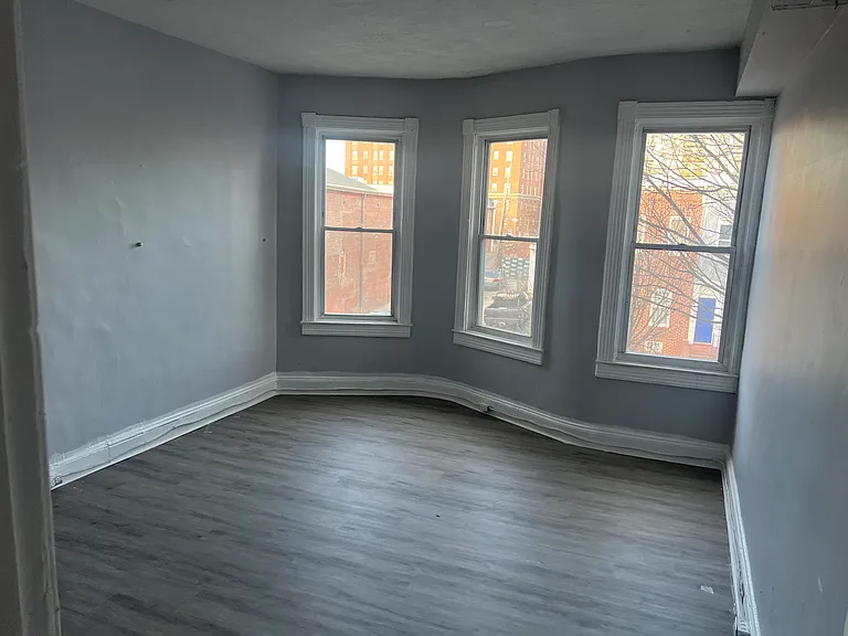 257X McCulloh St — Photo 32