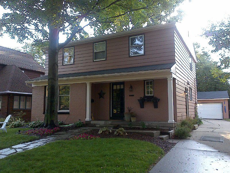 1st image of 1122 Eastwood Ave SE