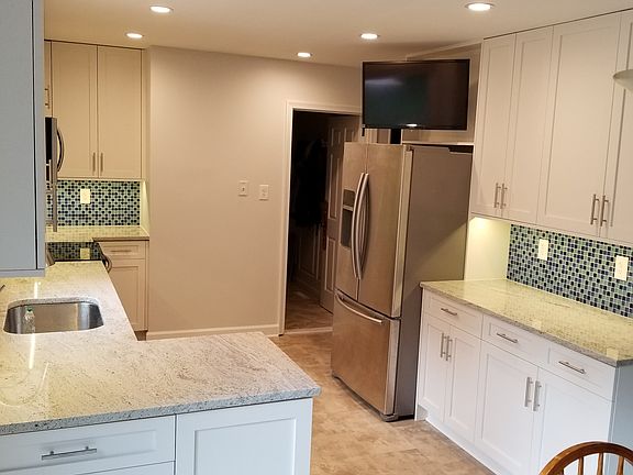 overhead kitchen TV