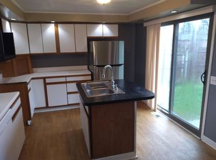 823 Burke Glen Rd, Toledo, OH 43607