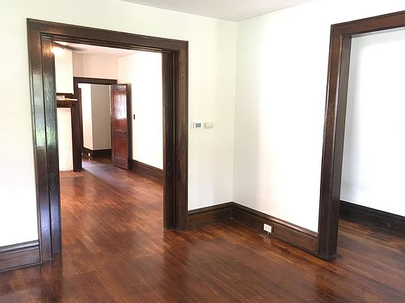 3rd image of 500 Wilson Ave