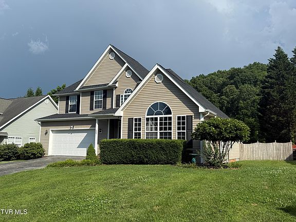 2nd image of 207 Haley Walk