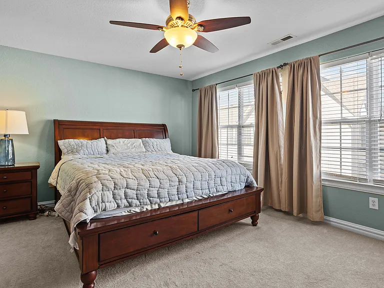 1025 Horton Pl — Photo 20