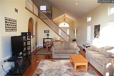 4th image of 9583 Scottsdale Dr