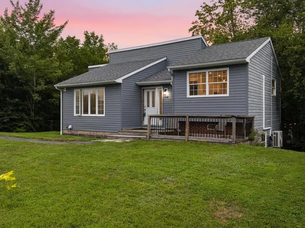 110 Sampson Dr, Lower Sackville, NS B4C 2W3