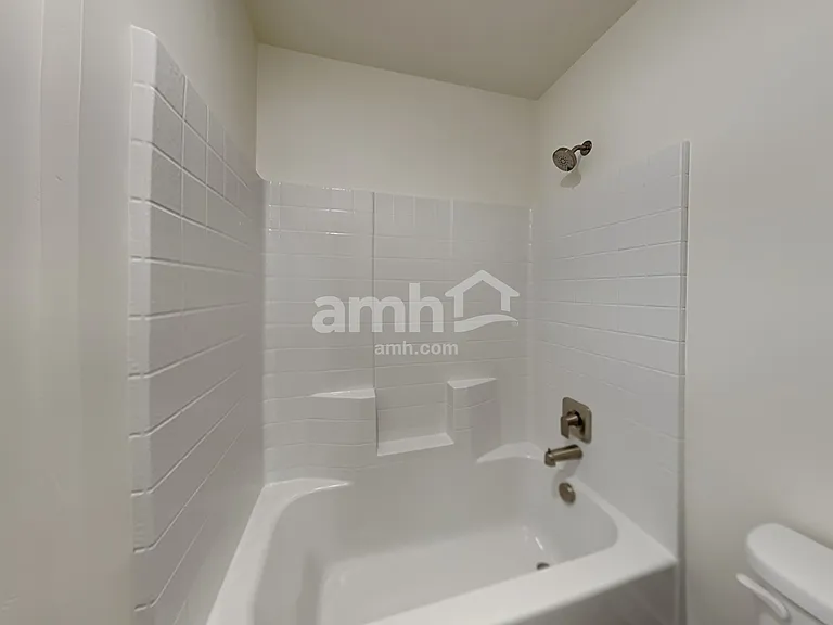1053 S Woodsome Ave — Photo 13