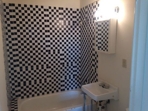 5th image of 1944 Philip St APT E
