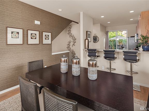 3 story townhome recently painted. An inviting entry to greet your guests!