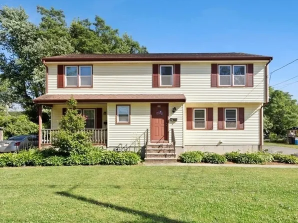 19 Hart St, Taunton, MA 02780