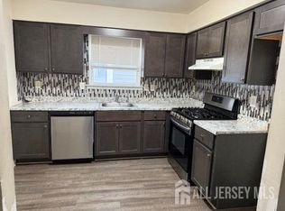 118 1st St #1, Perth Amboy, NJ 08861