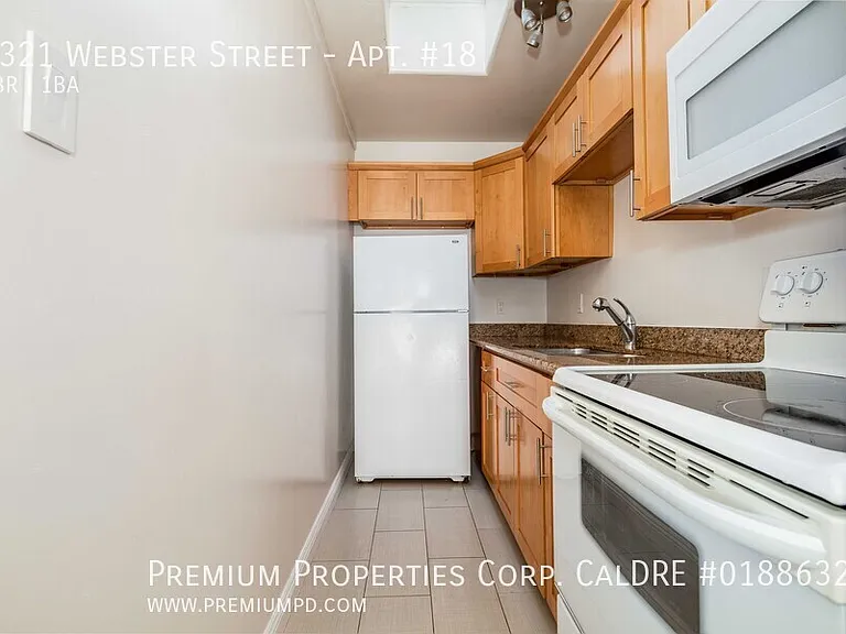 2321 Webster St #18 — Photo 16