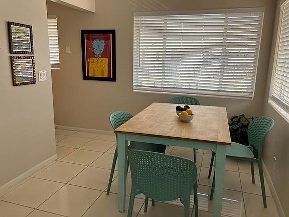 4th image of 2920 Lake Osborne Dr APT 206