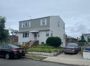 160-44 96th St, Howard Beach, NY 11414