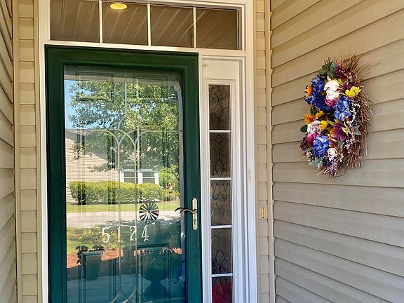 2nd image of 5124 Elton Drive SE