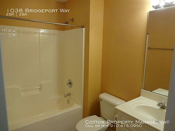 5th image of 1038 Bridgeport Way