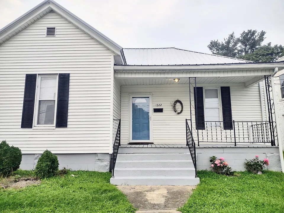 1322 South Ave