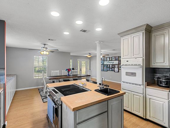 5th image of 128 Pine St