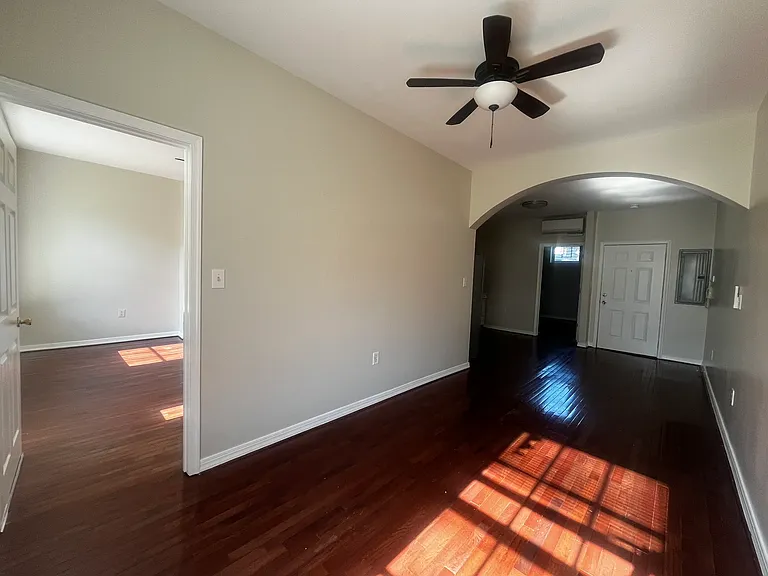 712 Saint Paul St #5 — Photo 2