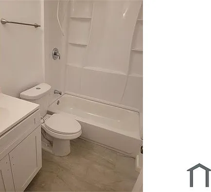 3 bed, 1300 sqft, $3,300 — Photo 4