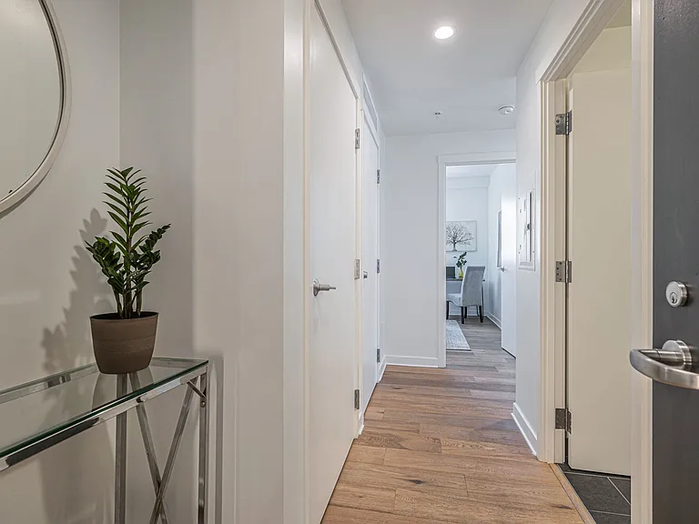 1688 Pine St #1002 — Photo 8