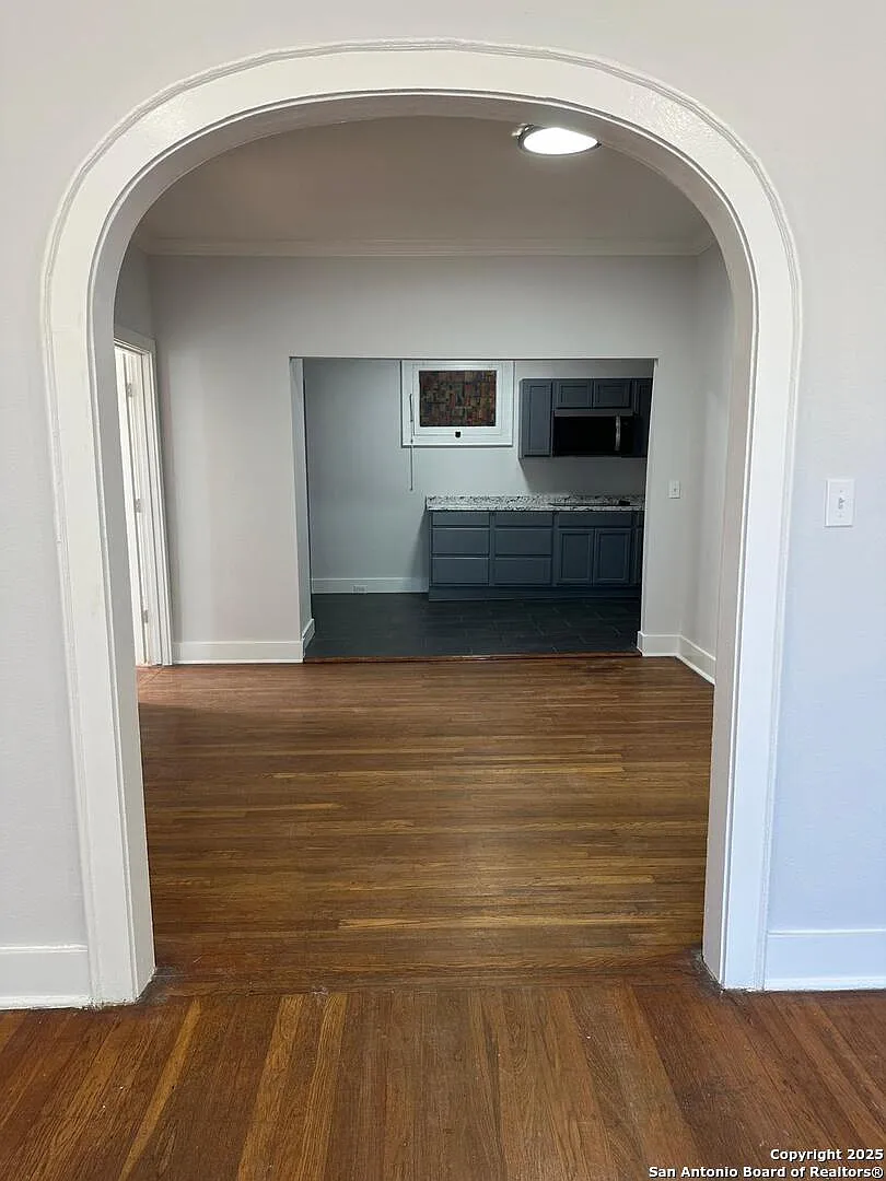 2 bed, 900 sqft, $1,550 — Photo 4