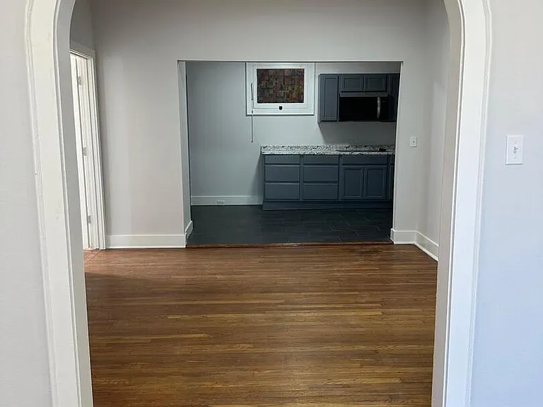 603 W Summit Ave #2-2-2 — Photo 4