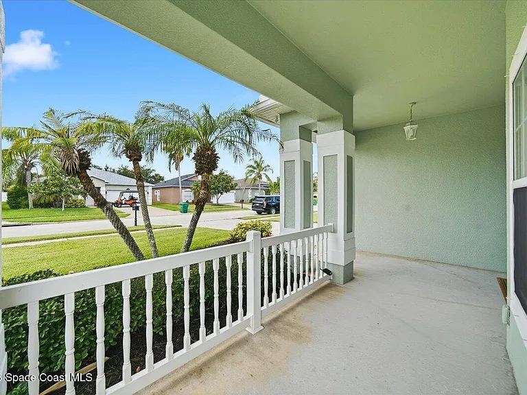 5647 Indigo Crossing Dr — Photo 4