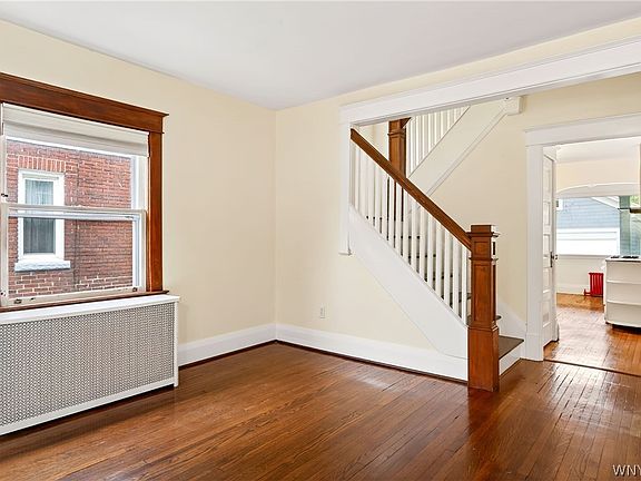 5th image of 62 Fordham Dr