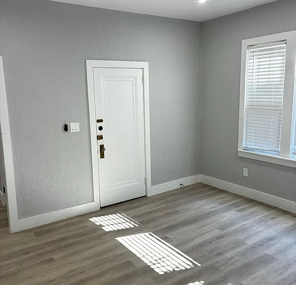 2738 Riverside Ave #5 — Photo 5