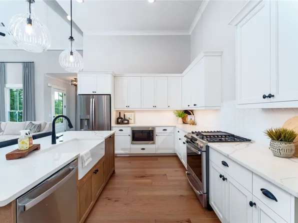 2178 Dawson Corner Loop, Auburn, AL 36832