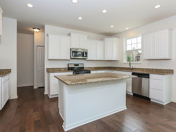 3rd image of 34189 N Jenna Ln