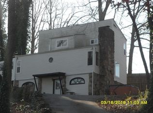 2236 Richwood Dr, Maryville, TN 37803