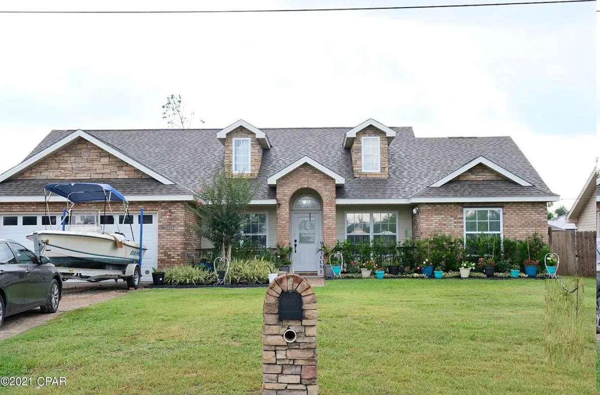 5619 Pinetree Rd — Photo 1