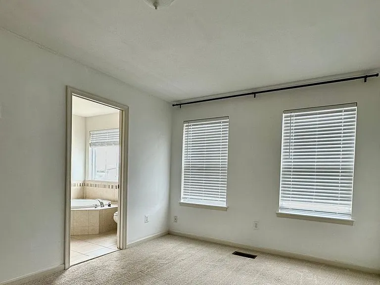 107 Foundry Ln #31 — Photo 9