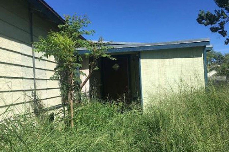 2nd image of 3637 Harris Dr