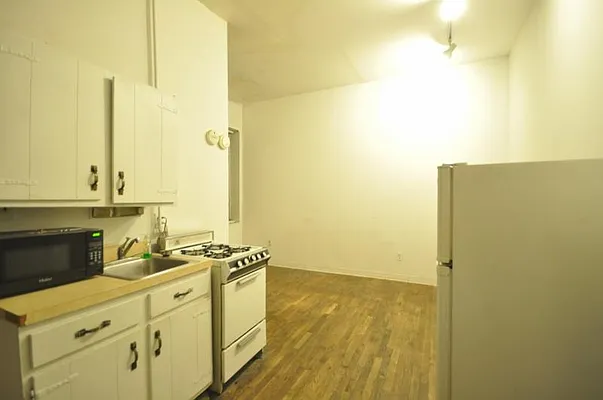 Rented by Keller Williams NYC | media 15