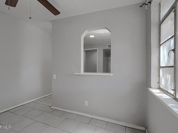 2nd image of 10368 Potencia Dr Unit B