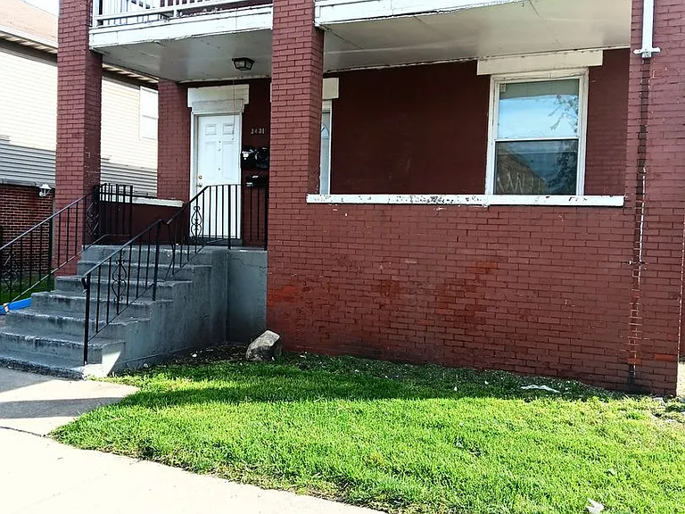 3431 Fir St — Photo 2