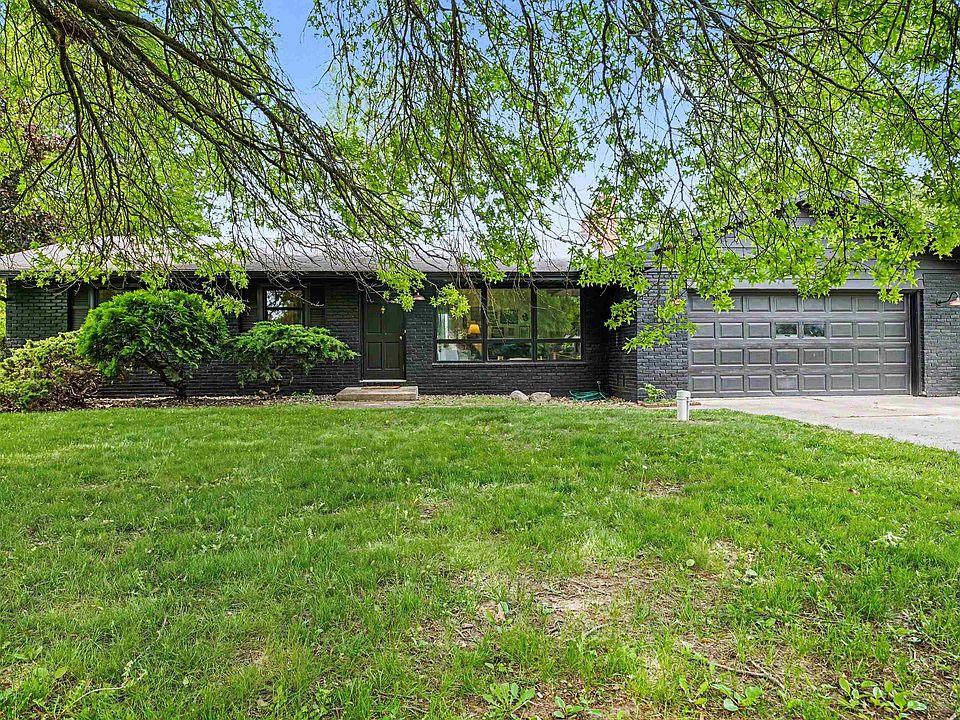 1st image of 23483 Greenwood Blvd