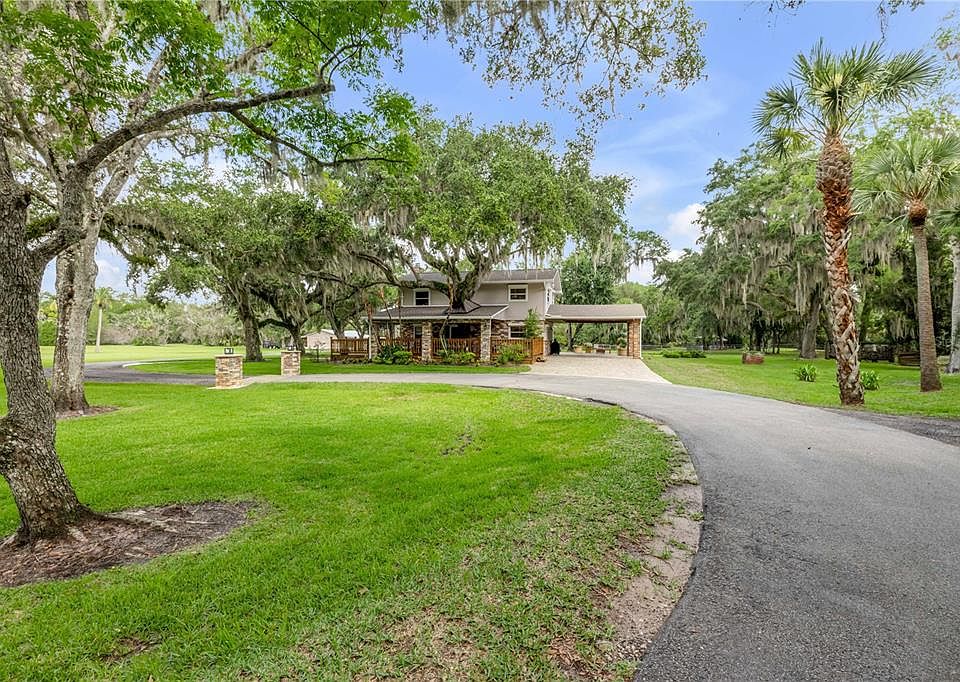 1st image of 800 HIDDEN OAKS LANE