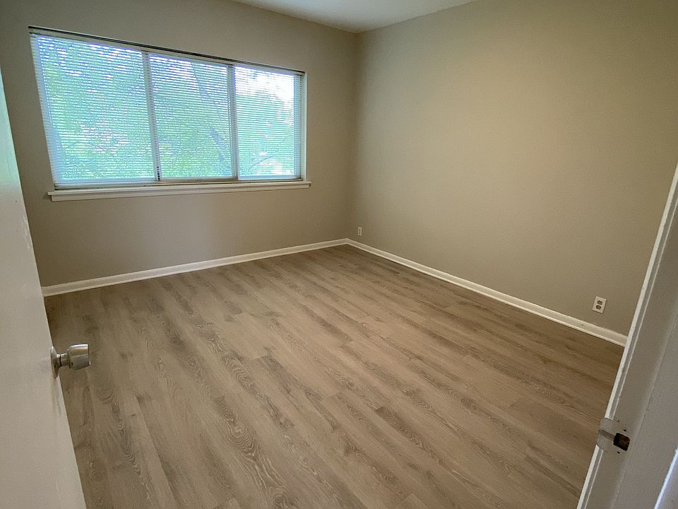 1st image of 3909 Whitland Ave APT 201