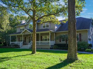 5 Davidson Dr, Manorville, NY 11949