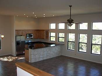 3rd image of 479 Lakepark Dr