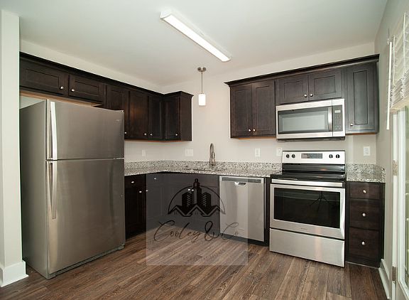 4th image of 307 S Church St