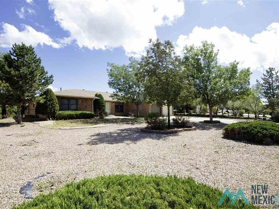 1st image of 1305 Country Club Dr