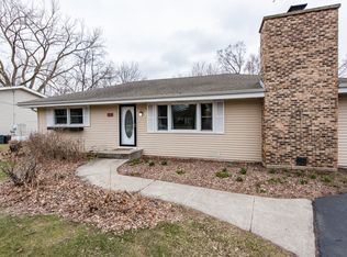 1816 Hazelwood Dr, Lindenhurst, IL