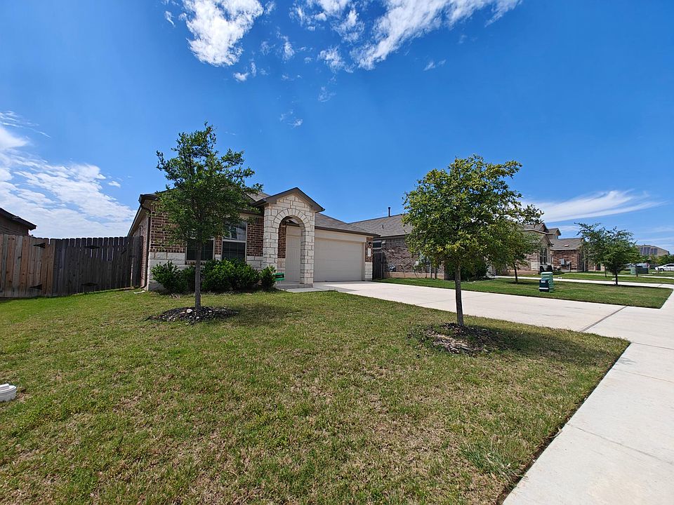 1st image of 6546 Laurencia Pl