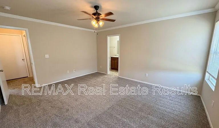 728 67th Ave — Photo 9
