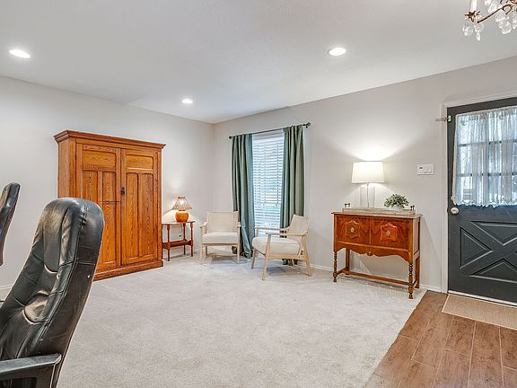 5th image of 2814 Blackwood Dr